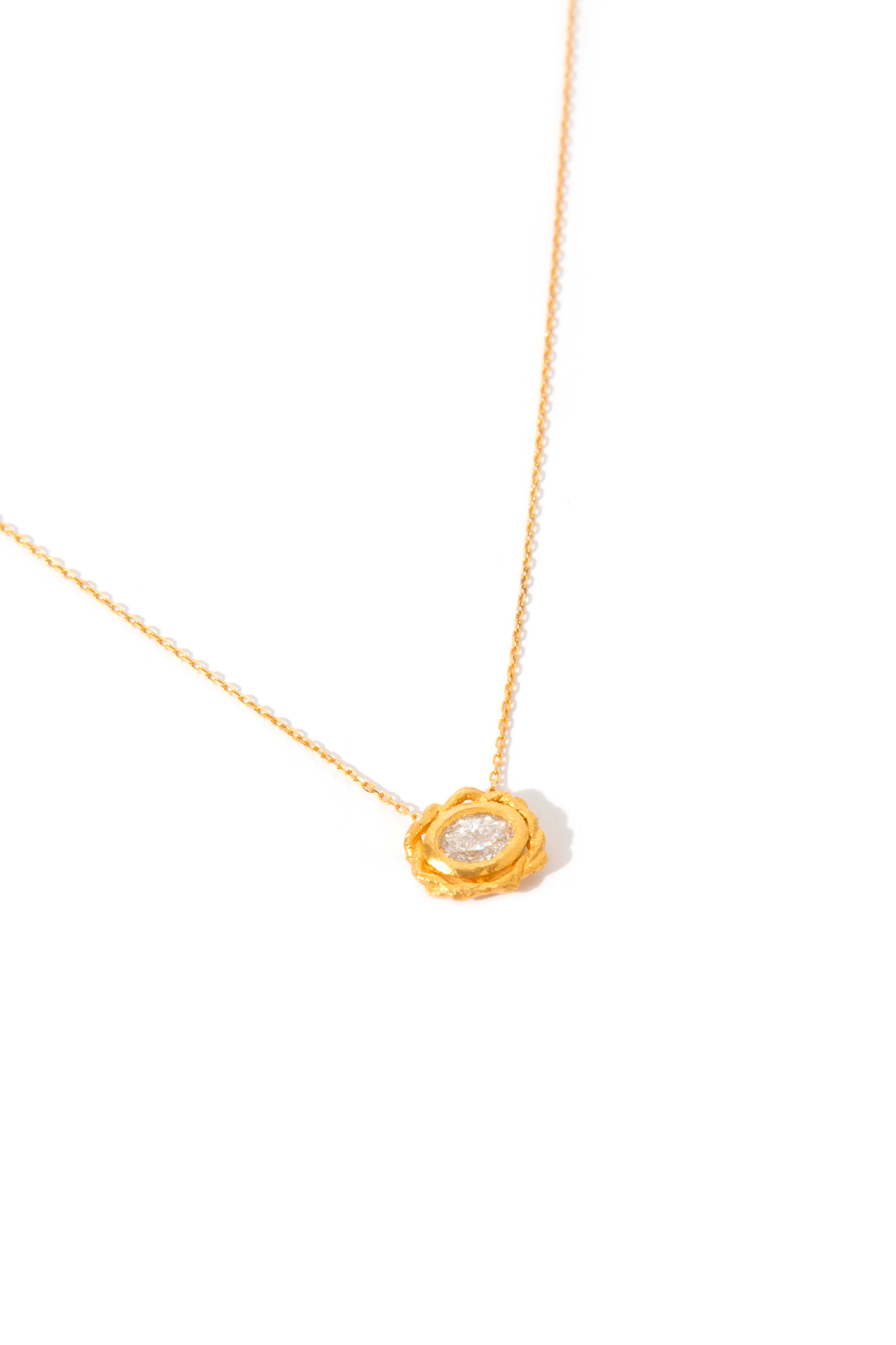 Pırlanta Gül Kolye