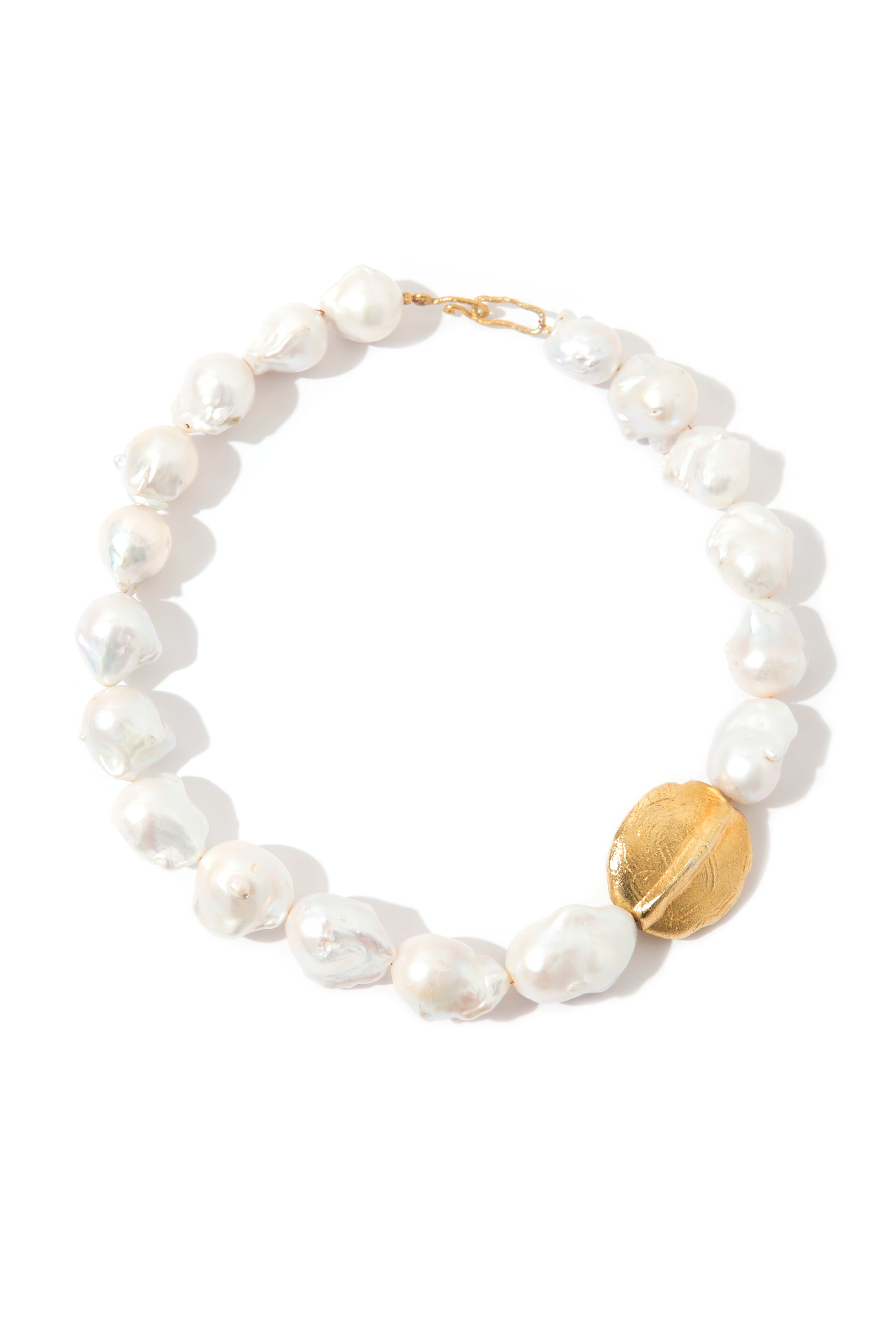 İncili ve Büyük Çekirdekli Kolye