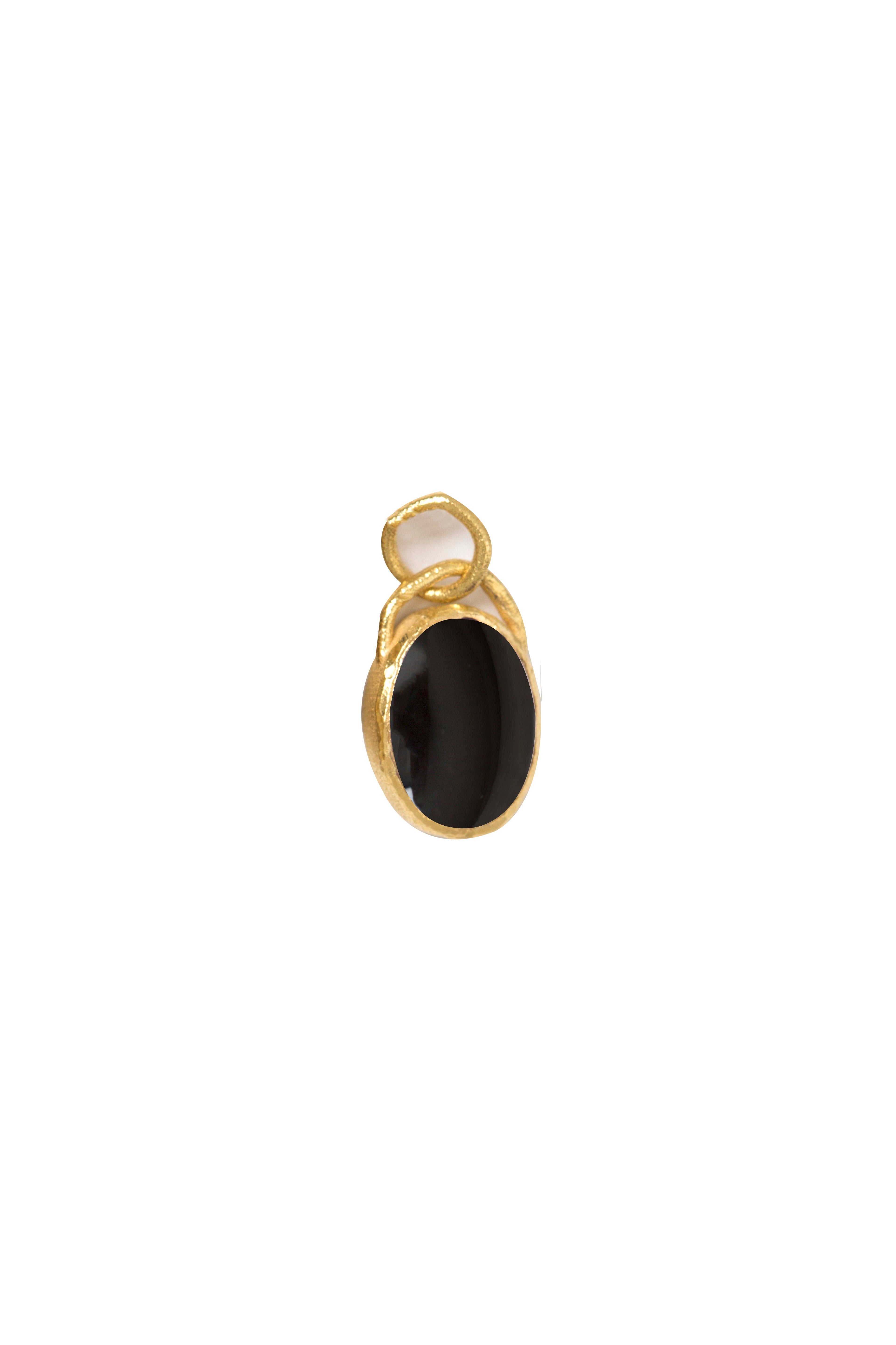 Düz montür doğal taş charm · Onyx · küçük — Monapetra altın